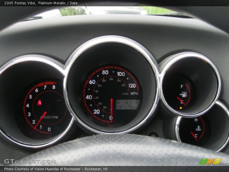 Platinum Metallic / Slate 2005 Pontiac Vibe