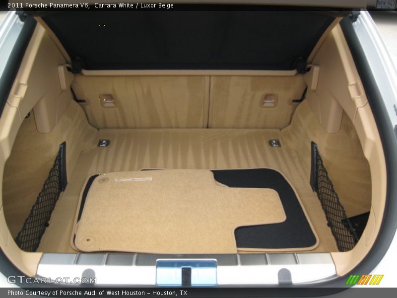  2011 Panamera V6 Trunk