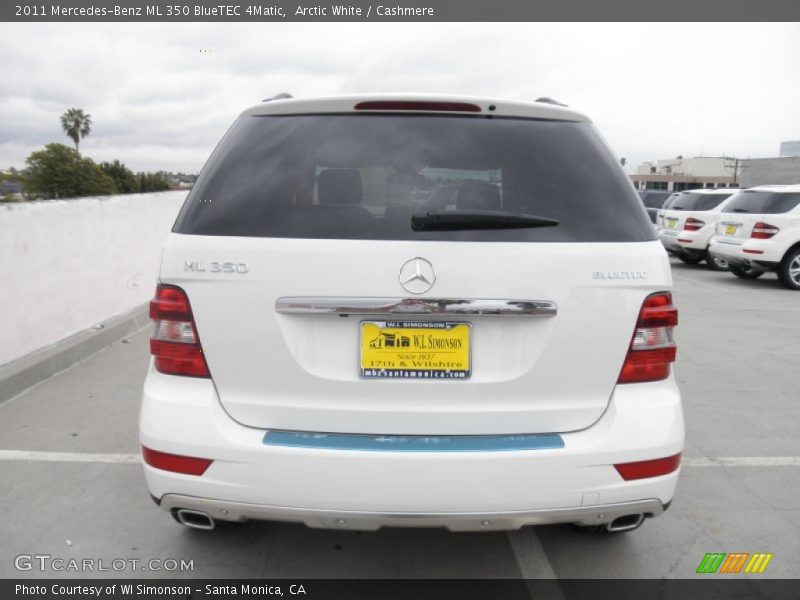 Arctic White / Cashmere 2011 Mercedes-Benz ML 350 BlueTEC 4Matic