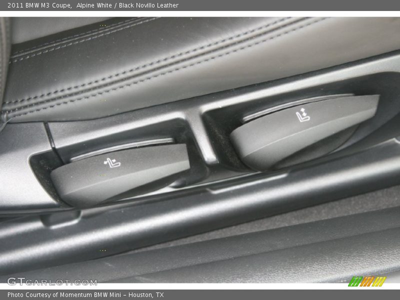 Alpine White / Black Novillo Leather 2011 BMW M3 Coupe
