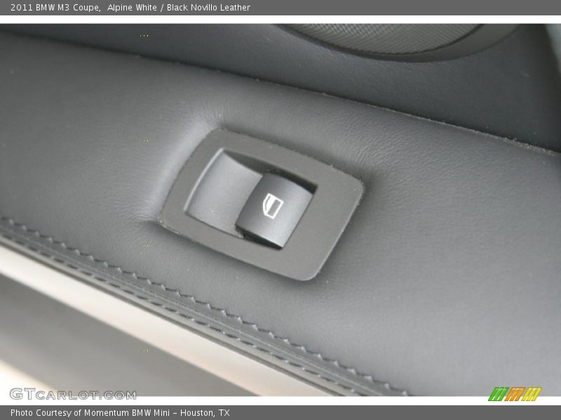 Alpine White / Black Novillo Leather 2011 BMW M3 Coupe