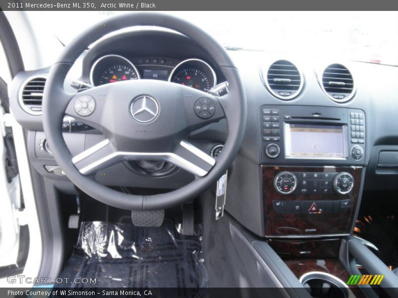 Arctic White / Black 2011 Mercedes-Benz ML 350
