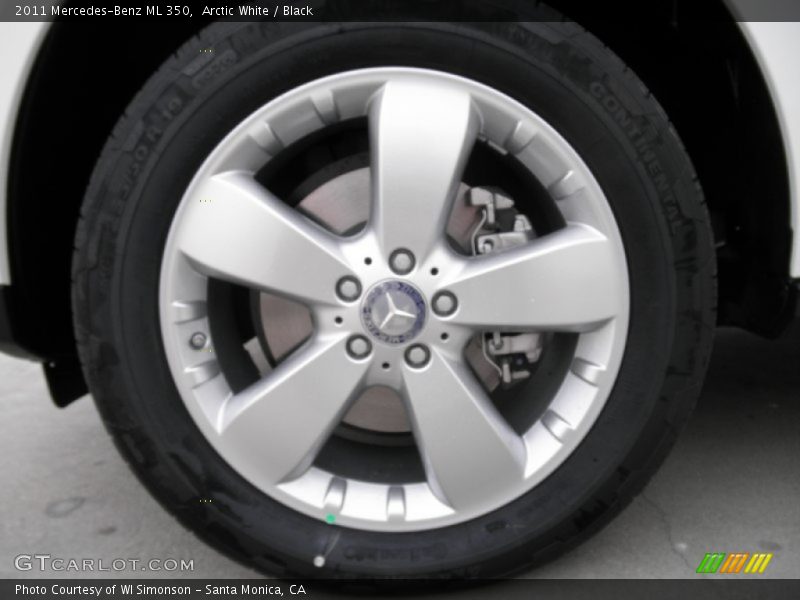 Arctic White / Black 2011 Mercedes-Benz ML 350