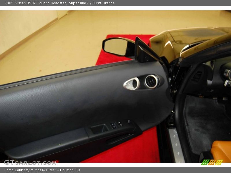 Super Black / Burnt Orange 2005 Nissan 350Z Touring Roadster