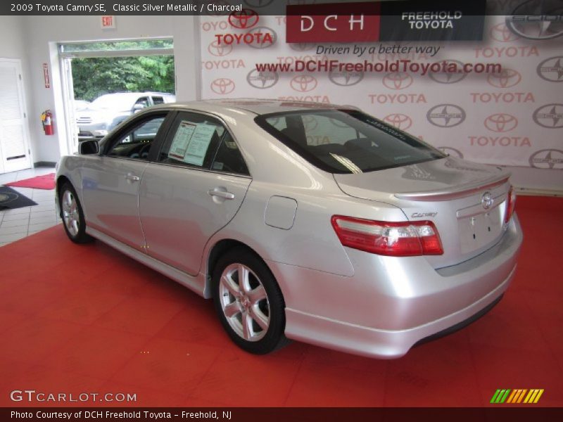 Classic Silver Metallic / Charcoal 2009 Toyota Camry SE