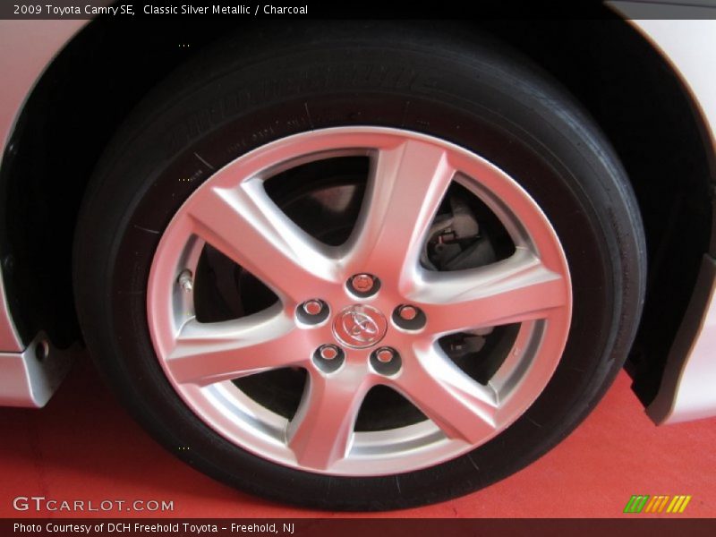 Classic Silver Metallic / Charcoal 2009 Toyota Camry SE