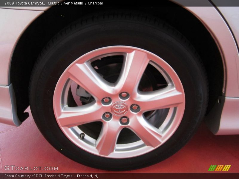 Classic Silver Metallic / Charcoal 2009 Toyota Camry SE