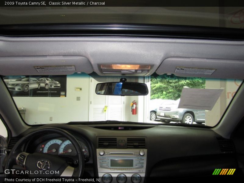 Classic Silver Metallic / Charcoal 2009 Toyota Camry SE