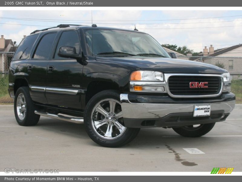 Onyx Black / Neutral/Shale 2005 GMC Yukon SLT