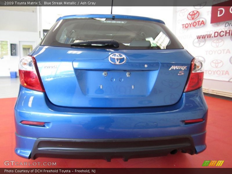 Blue Streak Metallic / Ash Gray 2009 Toyota Matrix S