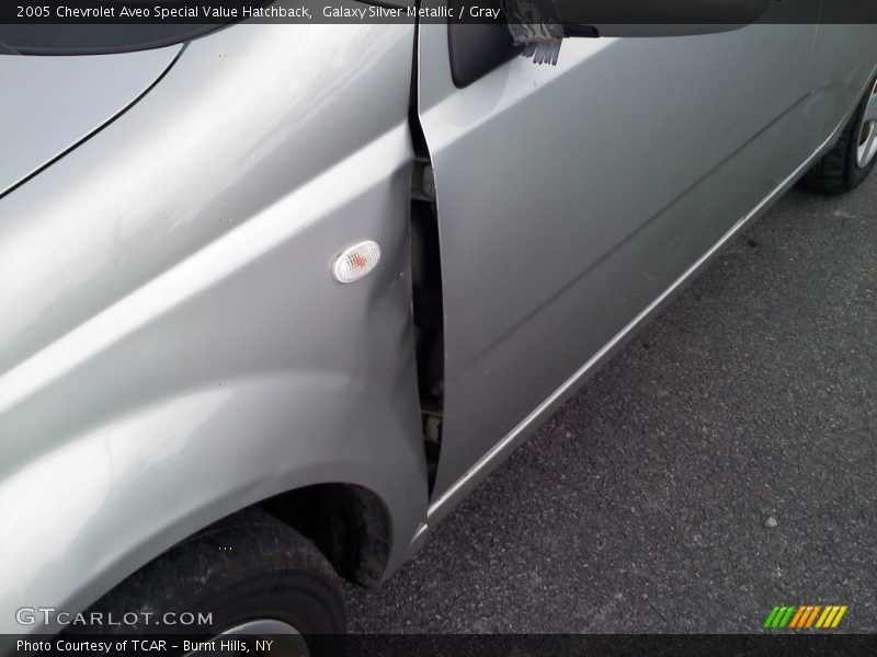 Galaxy Silver Metallic / Gray 2005 Chevrolet Aveo Special Value Hatchback