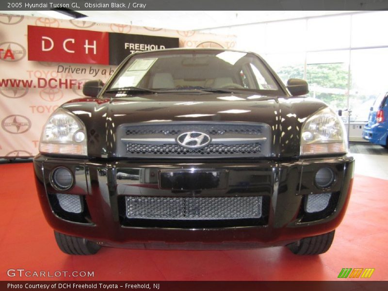 Obsidian Black / Gray 2005 Hyundai Tucson GL
