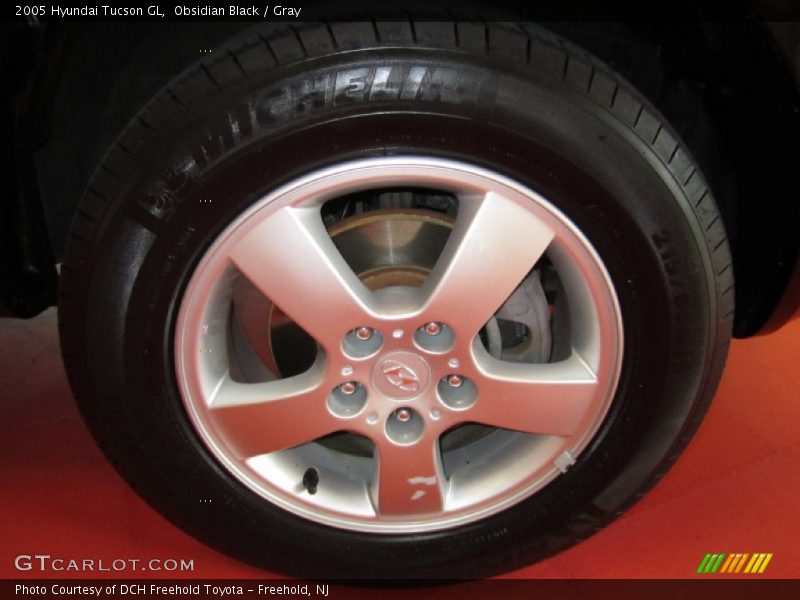 Obsidian Black / Gray 2005 Hyundai Tucson GL