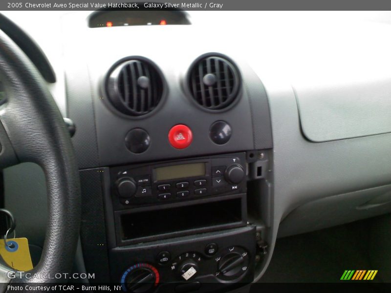 Galaxy Silver Metallic / Gray 2005 Chevrolet Aveo Special Value Hatchback