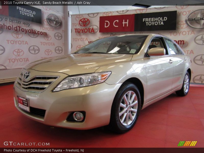 Sandy Beach Metallic / Ash Gray 2010 Toyota Camry XLE