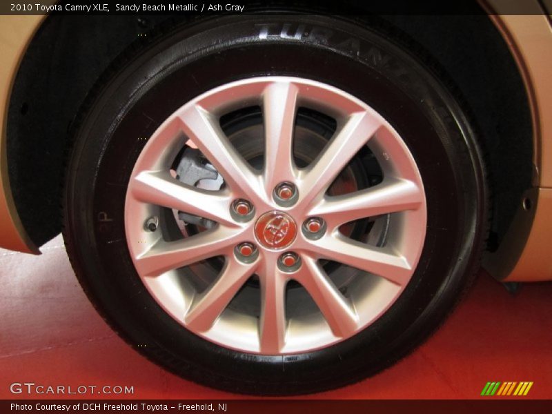 Sandy Beach Metallic / Ash Gray 2010 Toyota Camry XLE