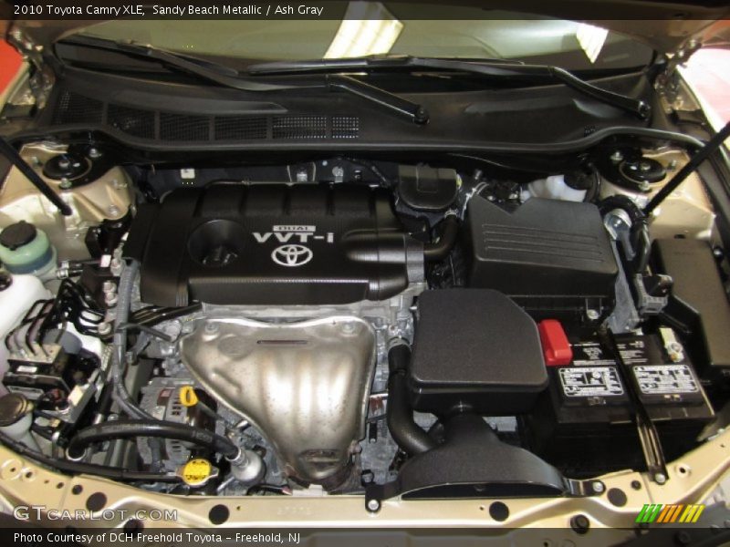 Sandy Beach Metallic / Ash Gray 2010 Toyota Camry XLE