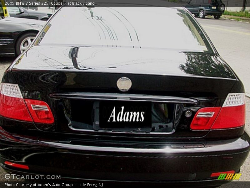 Jet Black / Sand 2005 BMW 3 Series 325i Coupe