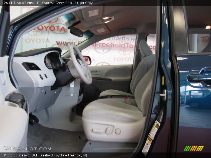 Cypress Green Pearl / Light Gray 2011 Toyota Sienna LE