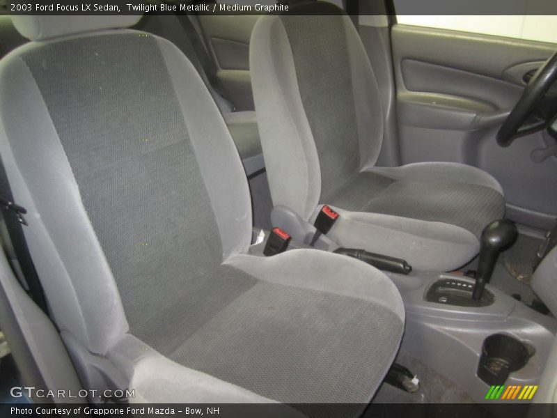  2003 Focus LX Sedan Medium Graphite Interior