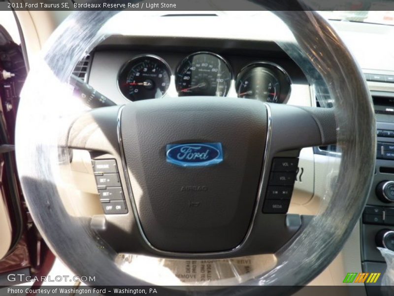 Bordeaux Reserve Red / Light Stone 2011 Ford Taurus SE