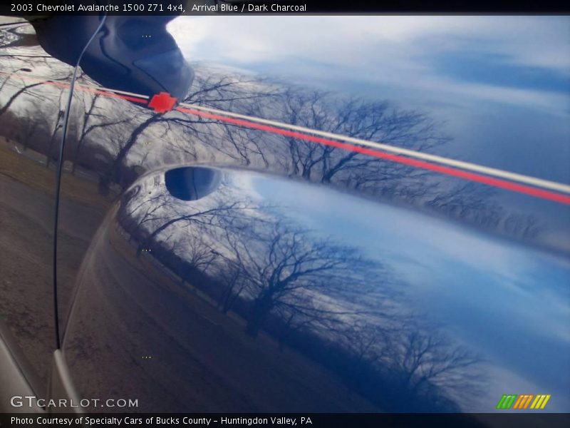 Arrival Blue / Dark Charcoal 2003 Chevrolet Avalanche 1500 Z71 4x4