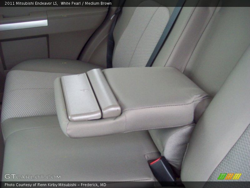 White Pearl / Medium Brown 2011 Mitsubishi Endeavor LS