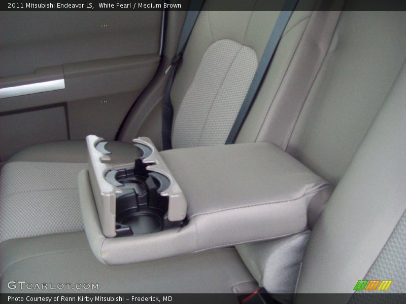 White Pearl / Medium Brown 2011 Mitsubishi Endeavor LS