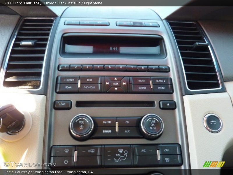 Controls of 2010 Taurus SE