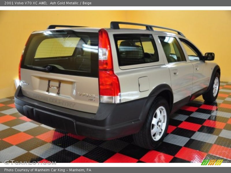Ash Gold Metallic / Beige 2001 Volvo V70 XC AWD