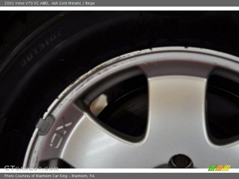 Ash Gold Metallic / Beige 2001 Volvo V70 XC AWD