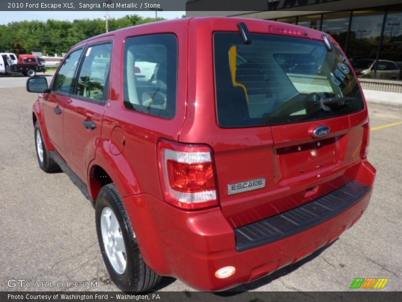  2010 Escape XLS Sangria Red Metallic