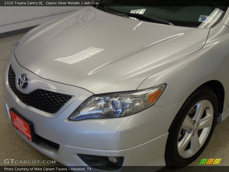 Classic Silver Metallic / Ash Gray 2010 Toyota Camry SE