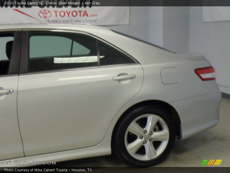 Classic Silver Metallic / Ash Gray 2010 Toyota Camry SE