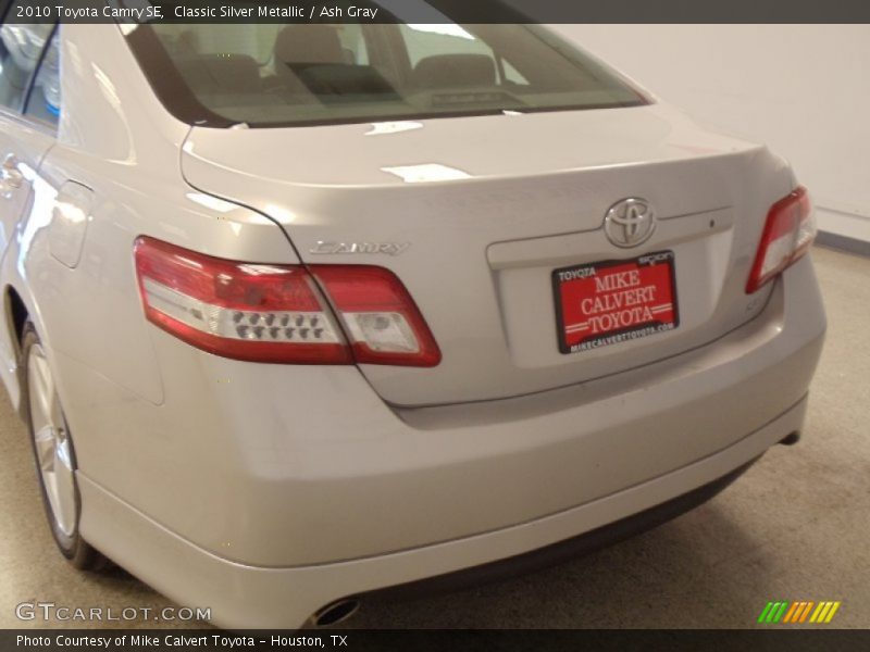 Classic Silver Metallic / Ash Gray 2010 Toyota Camry SE