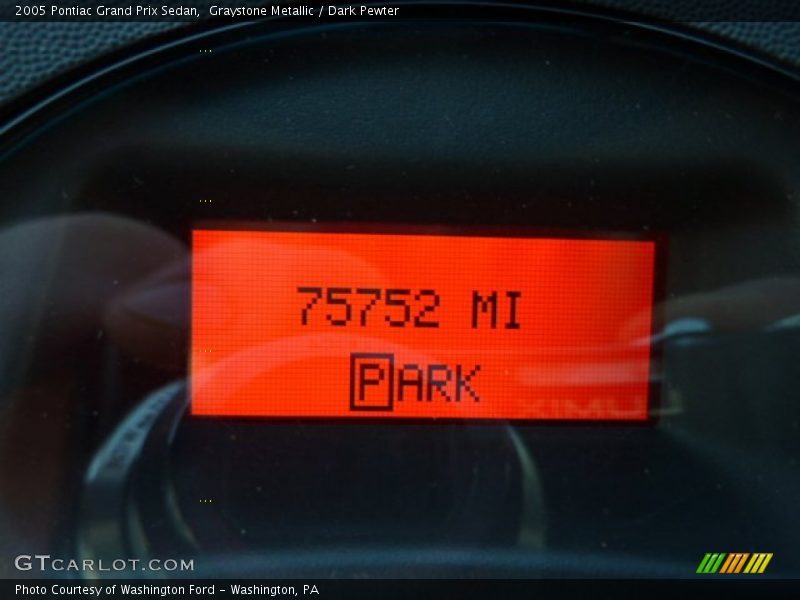 Graystone Metallic / Dark Pewter 2005 Pontiac Grand Prix Sedan