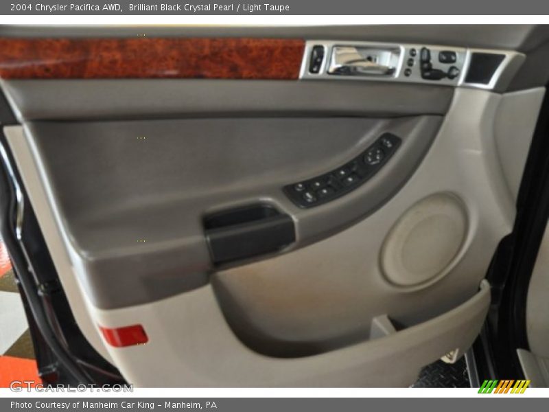 Brilliant Black Crystal Pearl / Light Taupe 2004 Chrysler Pacifica AWD
