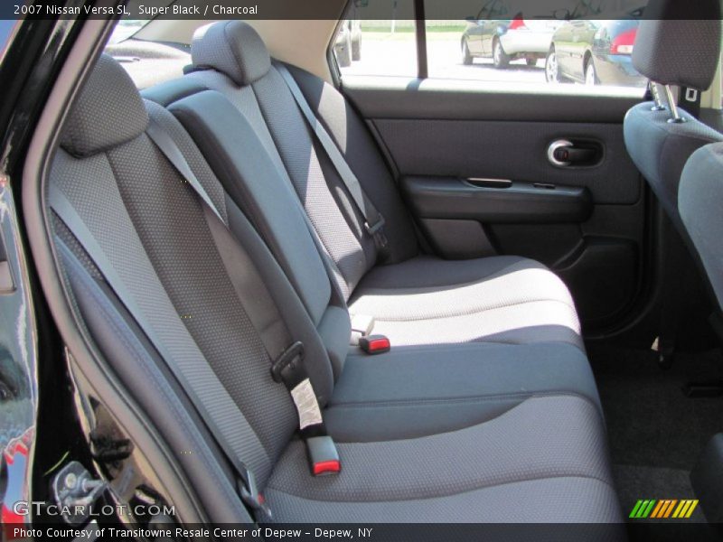 Super Black / Charcoal 2007 Nissan Versa SL