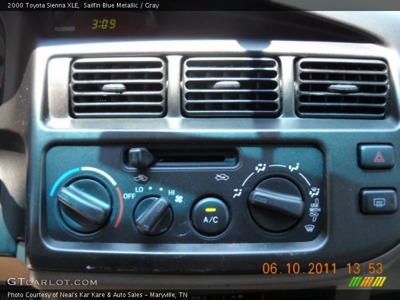 Sailfin Blue Metallic / Gray 2000 Toyota Sienna XLE