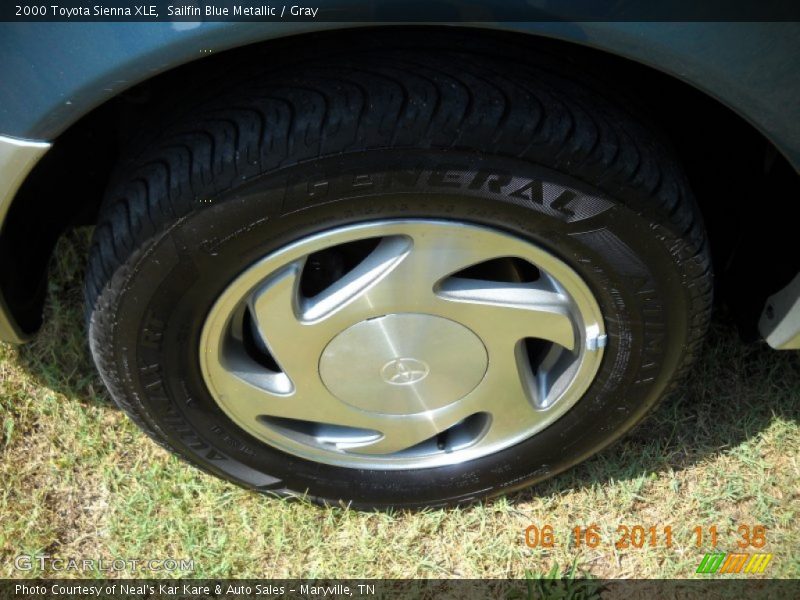 Sailfin Blue Metallic / Gray 2000 Toyota Sienna XLE