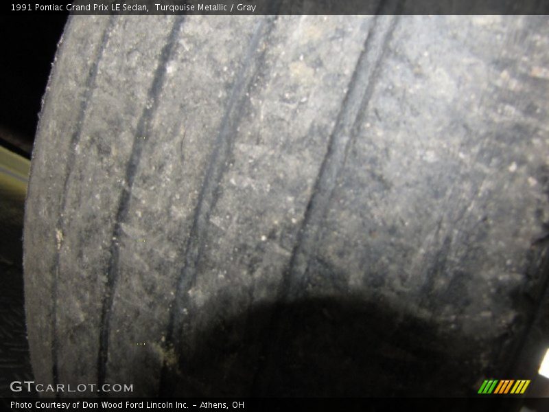 Turqouise Metallic / Gray 1991 Pontiac Grand Prix LE Sedan