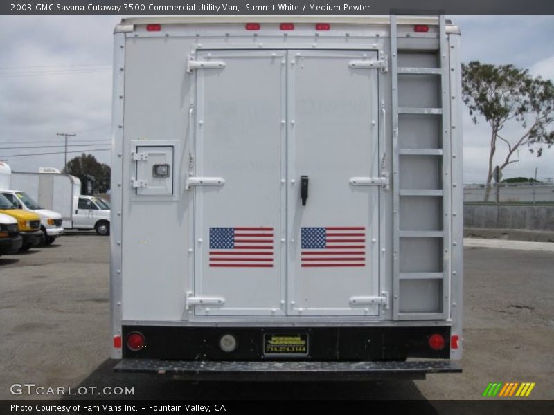 Summit White / Medium Pewter 2003 GMC Savana Cutaway 3500 Commercial Utility Van