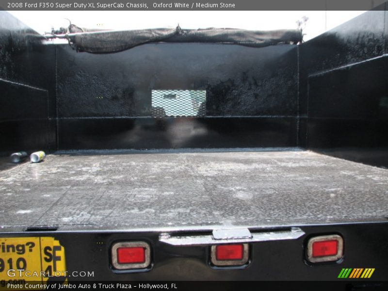 Oxford White / Medium Stone 2008 Ford F350 Super Duty XL SuperCab Chassis