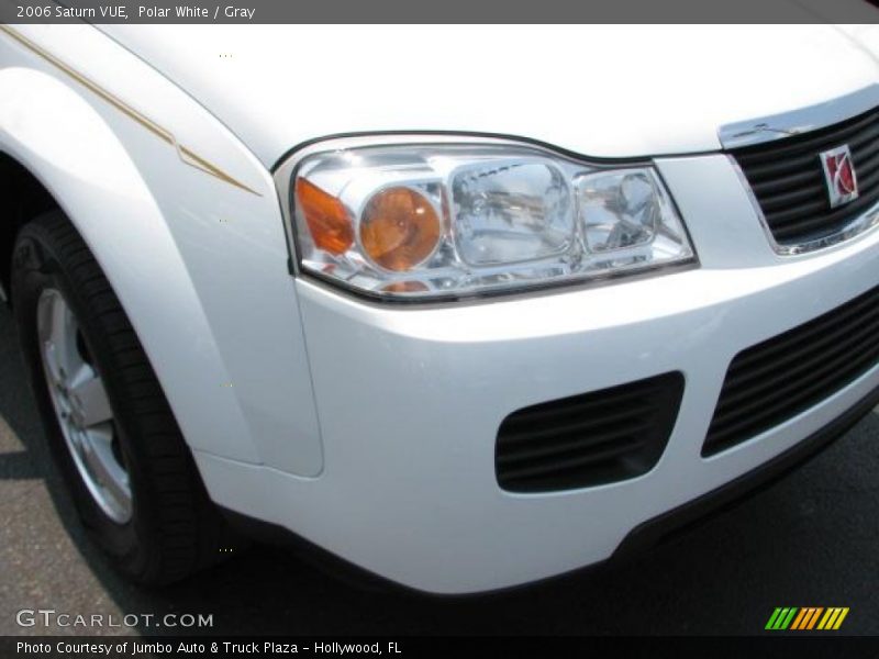 Polar White / Gray 2006 Saturn VUE