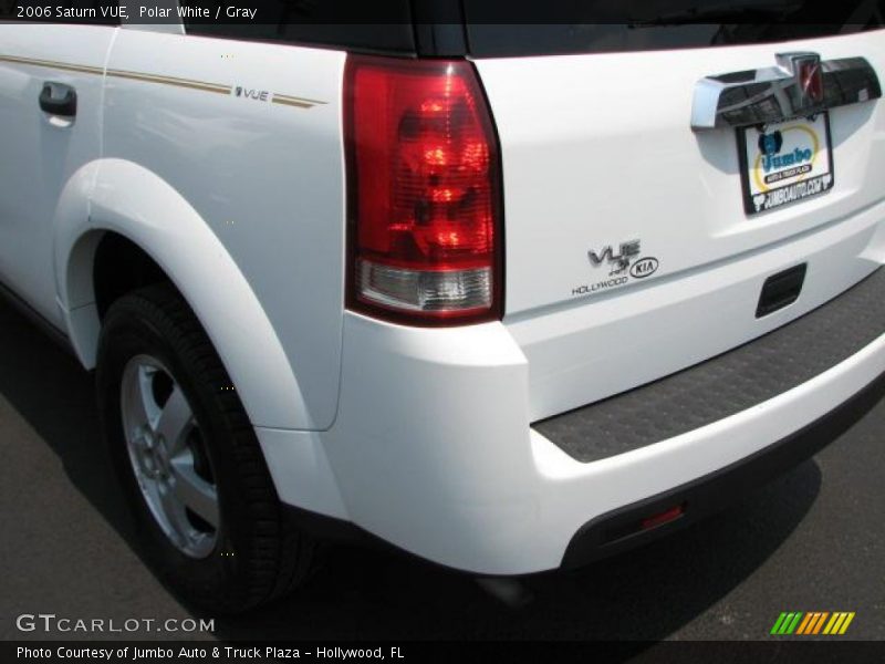 Polar White / Gray 2006 Saturn VUE