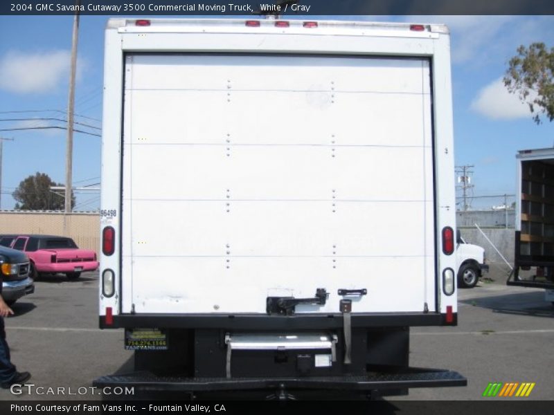 White / Gray 2004 GMC Savana Cutaway 3500 Commercial Moving Truck