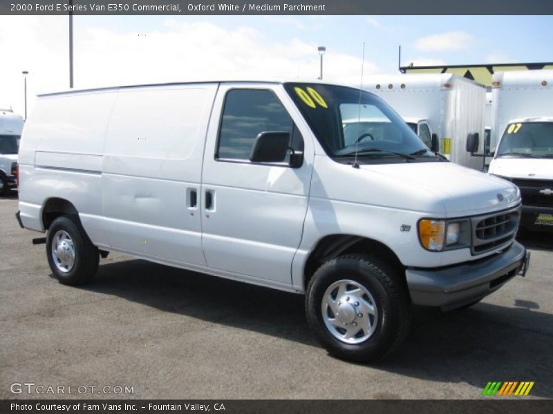 Oxford White / Medium Parchment 2000 Ford E Series Van E350 Commercial