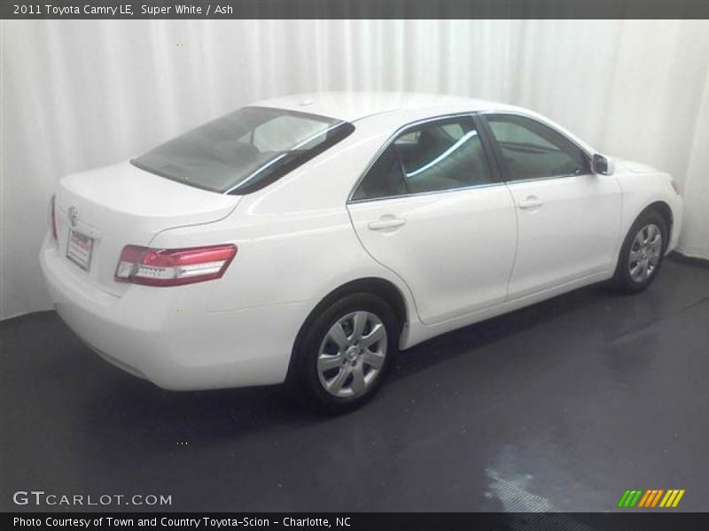 Super White / Ash 2011 Toyota Camry LE