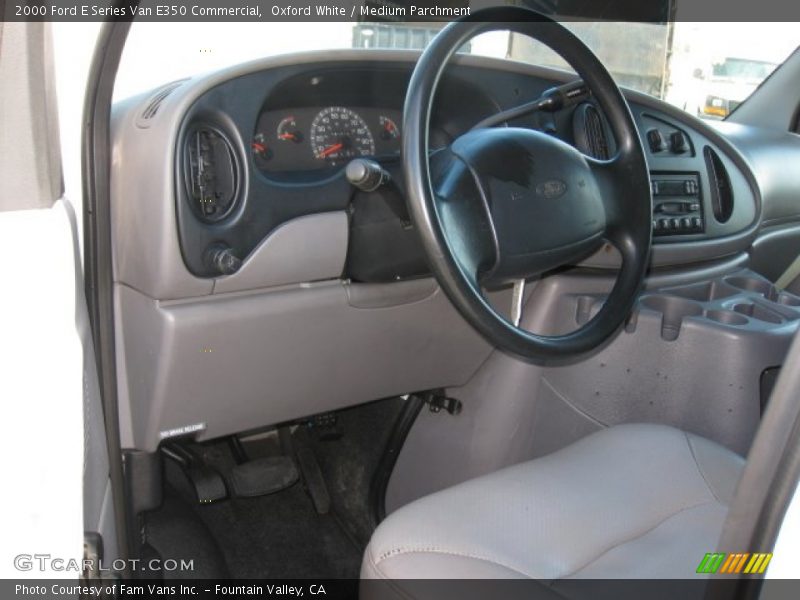 Oxford White / Medium Parchment 2000 Ford E Series Van E350 Commercial
