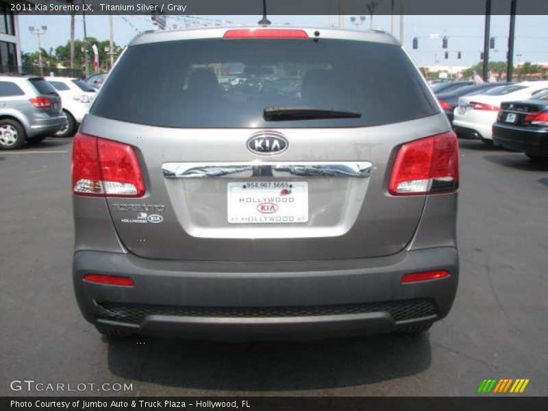 Titanium Silver / Gray 2011 Kia Sorento LX